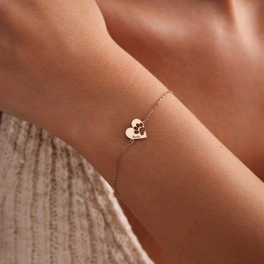 Személyre szabott mancs és szív névkarkötő