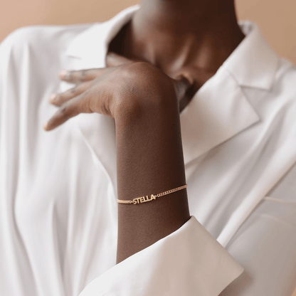 Személyre szabott névkarkötő