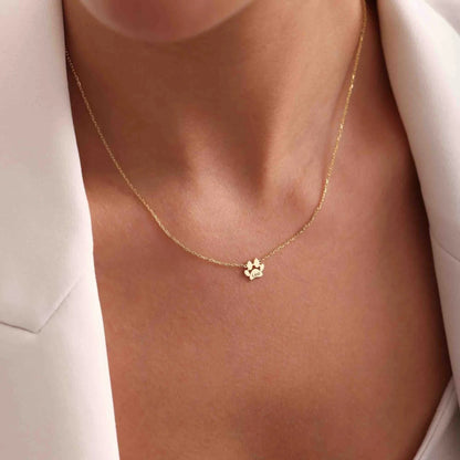 Személyre szabott mancs névnyaklánc – különálló mancsok