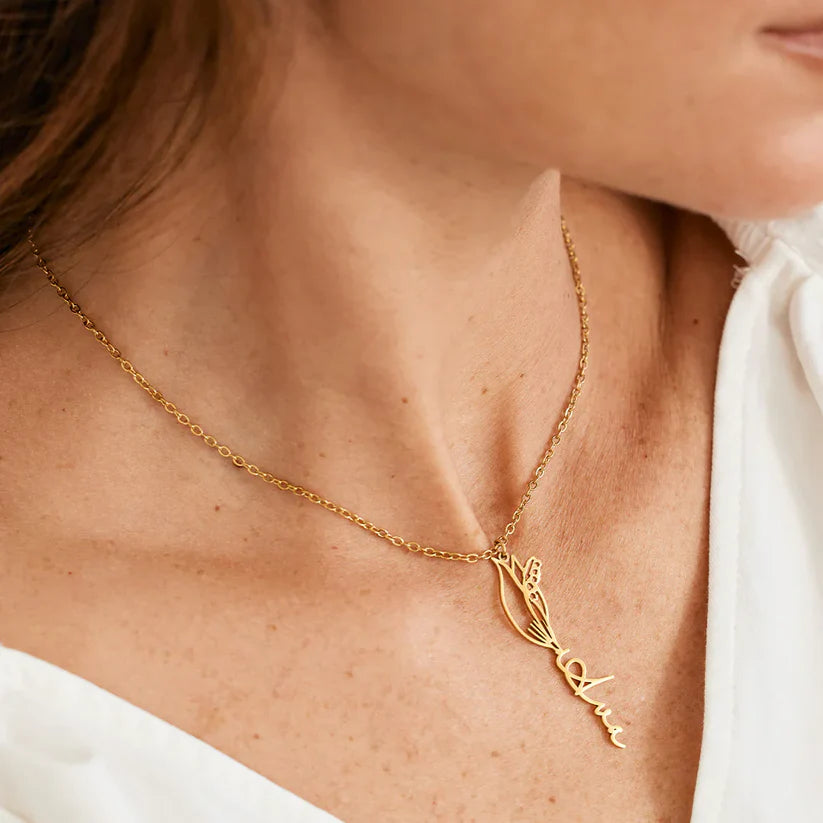 Személyre szabott születési virág névnyaklánc